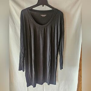 Victoria's Secret black long sleeve top, small, long sleeved